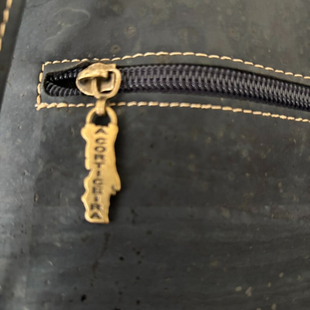 Navy & Tan Acorticeira Cork Flat Backpack Portugal Water Resistant Natural Vegan - Picture 6 of 11